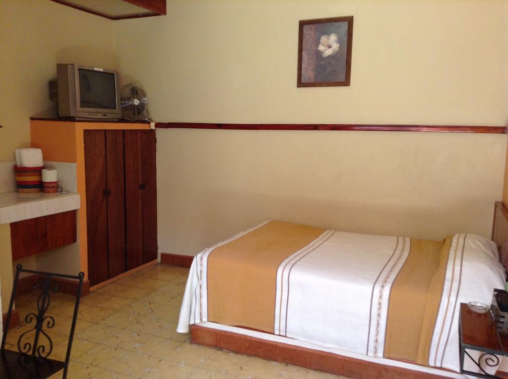 Los Faroles Hotel Uruapan (Michoacan) Luaran gambar