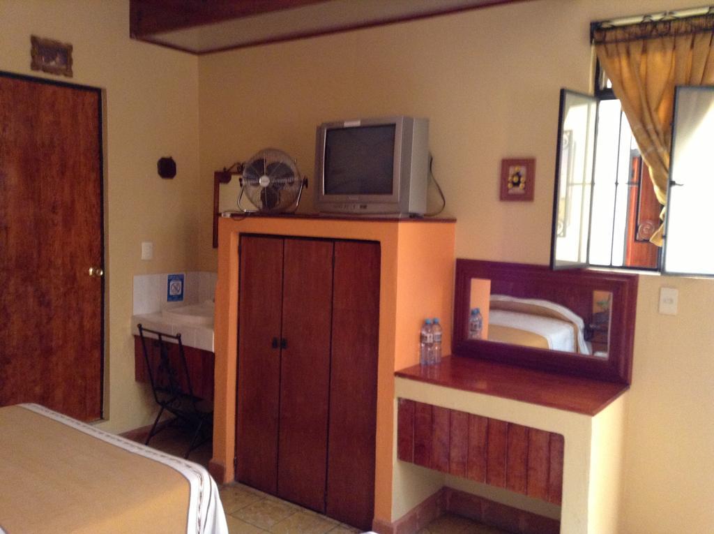 Los Faroles Hotel Uruapan (Michoacan) Luaran gambar